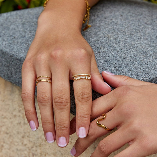 Anillo Mia de Oro 18K con Cristal