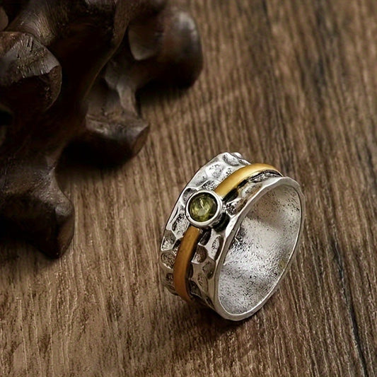 Anillo de zirconia verde elegante