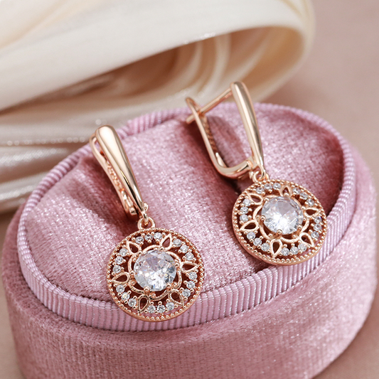 Pendientes Elegantes en Oro con Ojo de Cristal