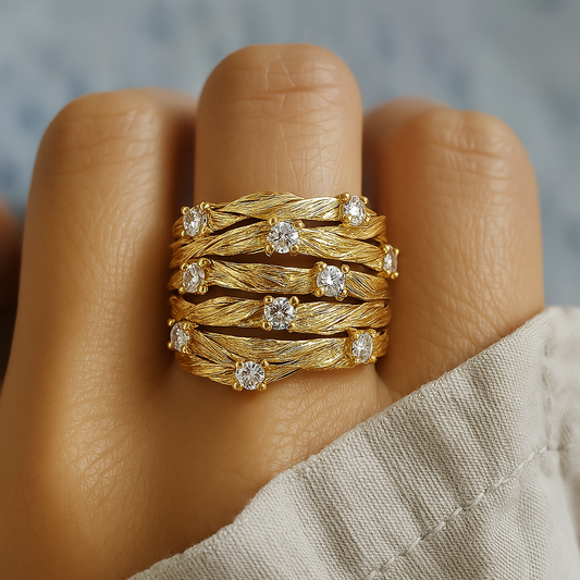 Anillo Vintage de Oro con Circonia