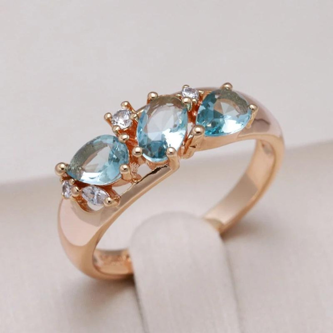 Anillo de Circonia Azul en Oro