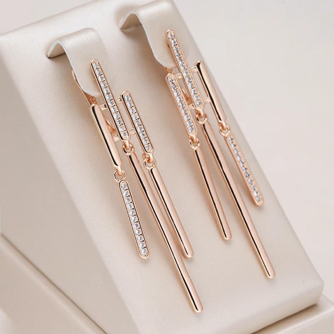Pendientes Colgantes Elegantes con Circonia en Oro