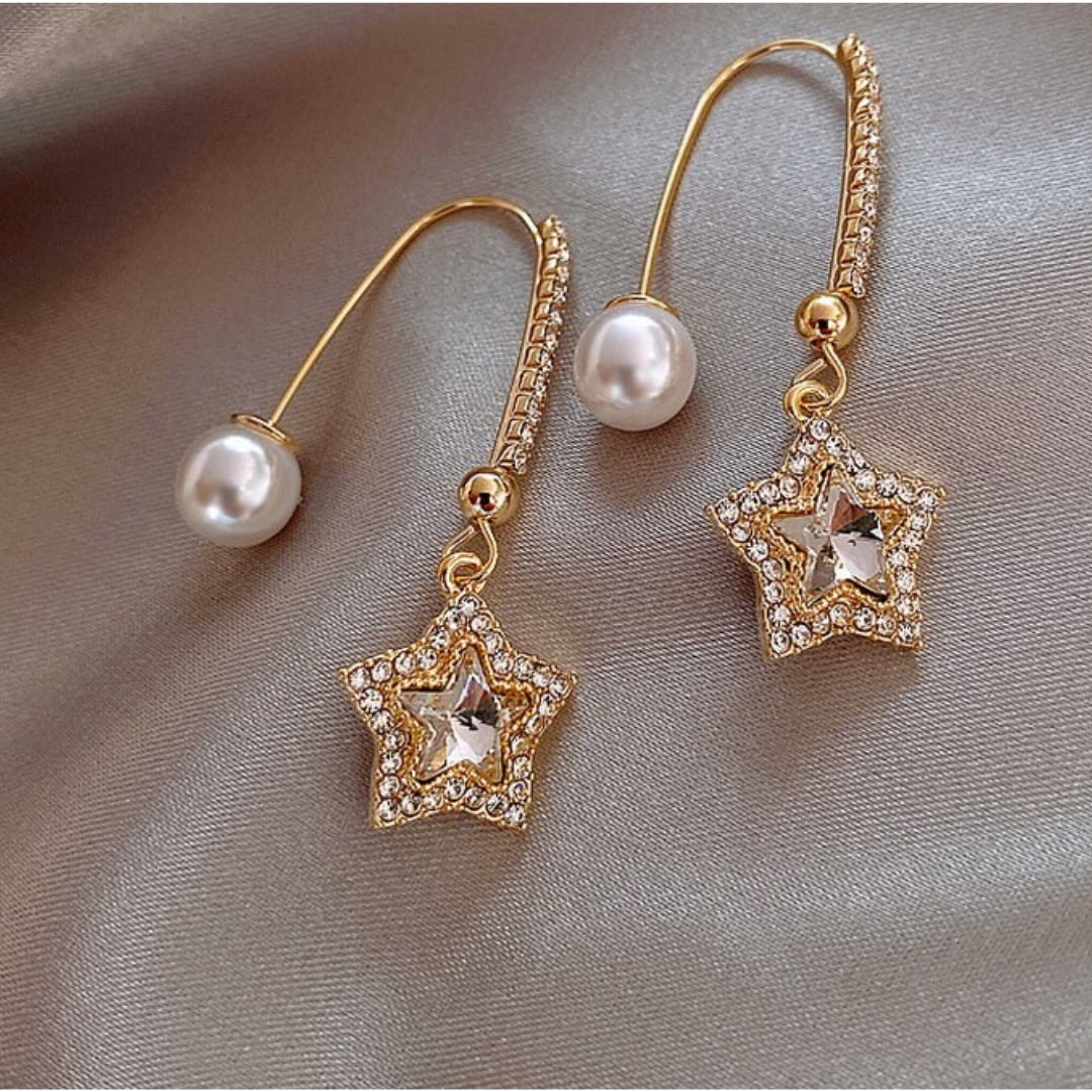 Pendientes de Estrella de Lujo con Circonia y Perlas en Oro