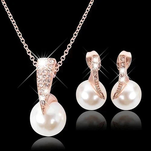 Conjunto de Collar y Pendientes con Perlas en Oro Rosado