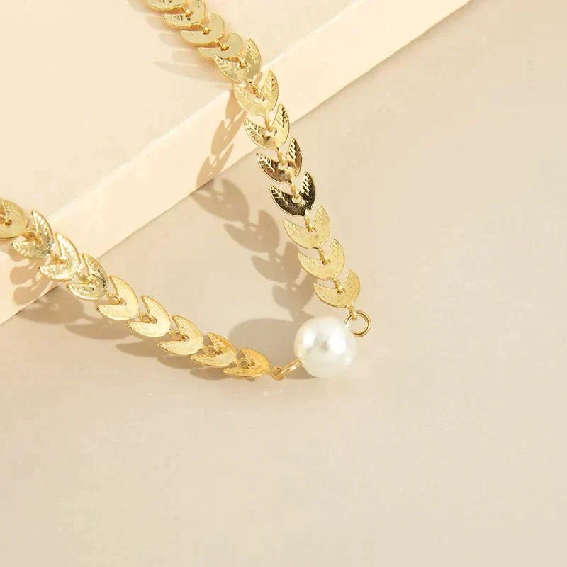 Collar Griego de Perlas en Oro