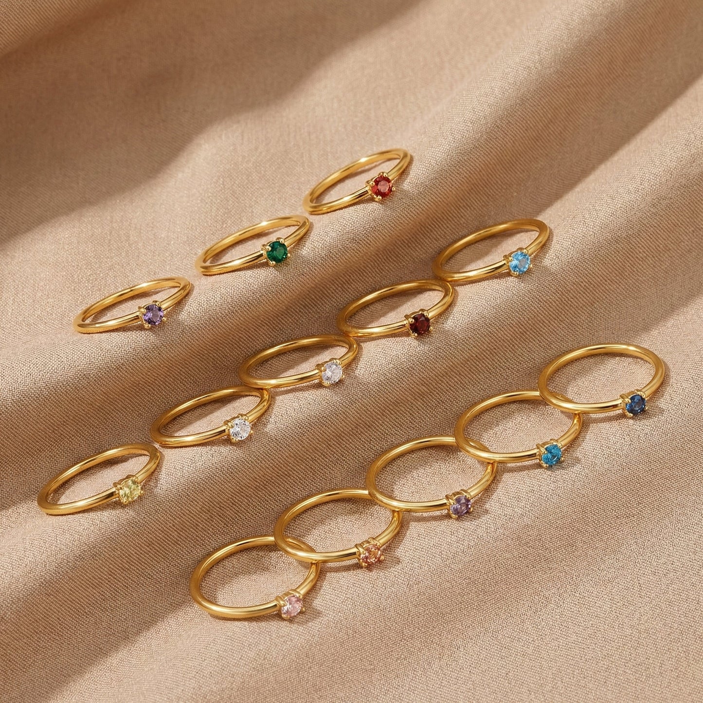 Anillos de Oro 18K con Piedra de Nacimiento