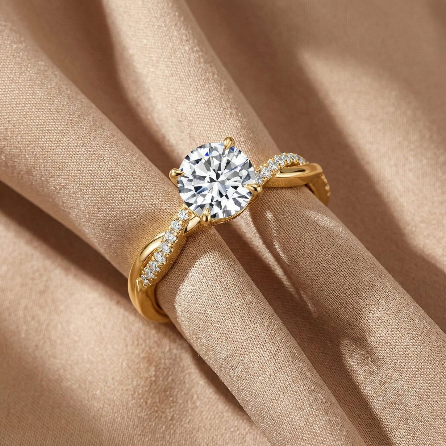 Anillo Isabella | Accesorio Elegante de Oro Ajustable