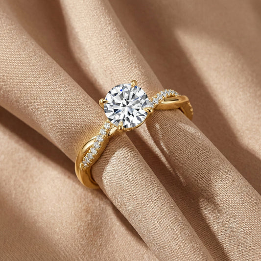 Anillo Isabella | Accesorio Elegante de Oro Ajustable