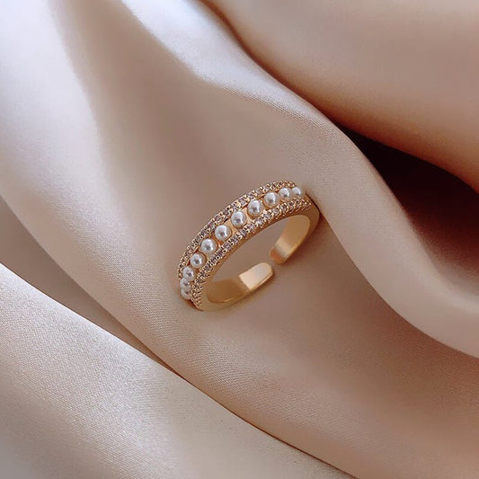 Anillo de Lujo en Oro con Perlas