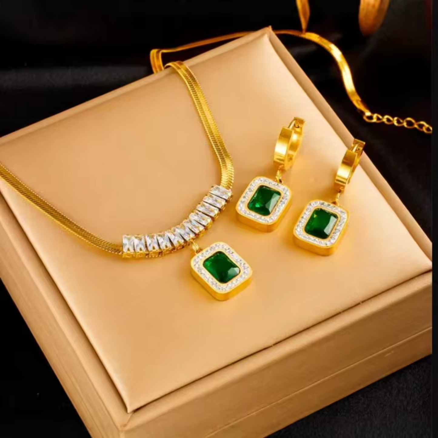 Conjunto de Joyería Esmeralda