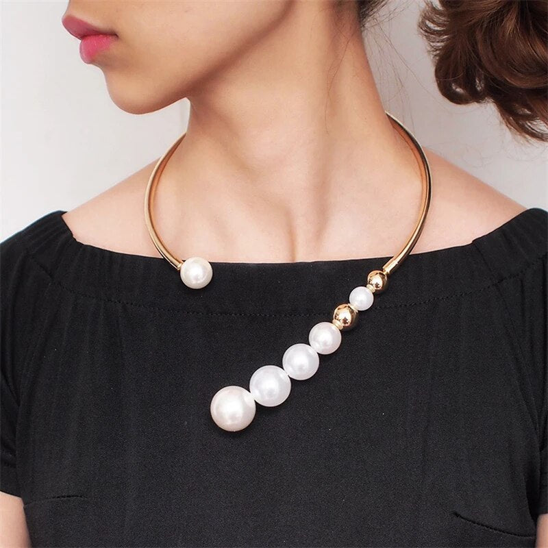 Collar de Perlas Grandes en Oro y Plata