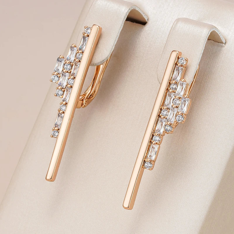 Pendientes de Botón Elegantes con Circonia en Oro