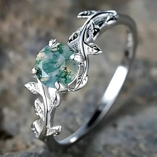 Anillo Vintage de Piedra Verde en Plata