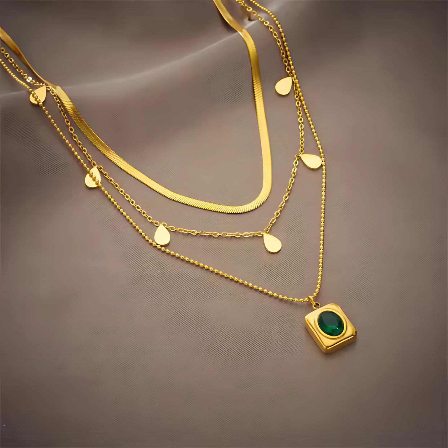 Conjunto de Collares Esmeralda