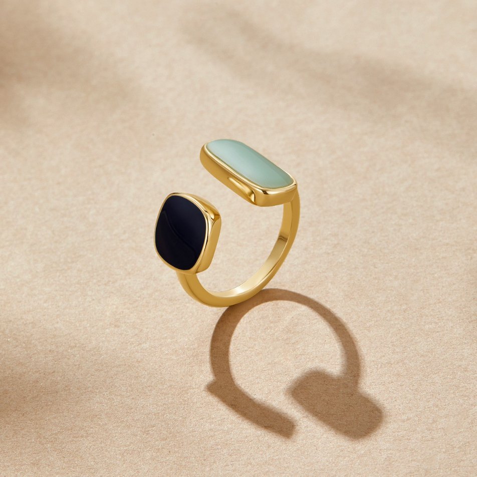 Anillo Envuelto de Doble Piedra