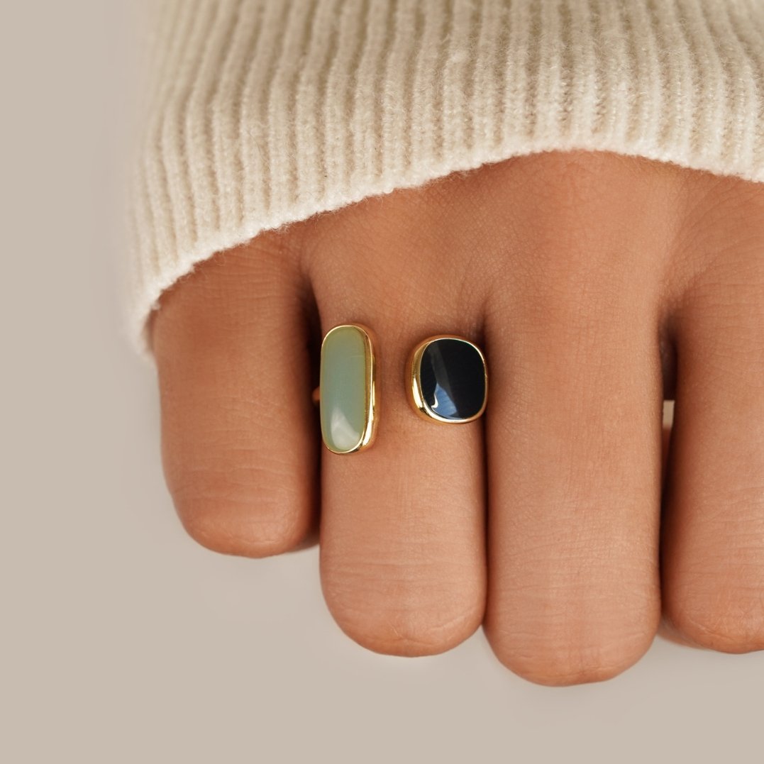 Anillo Envuelto de Doble Piedra
