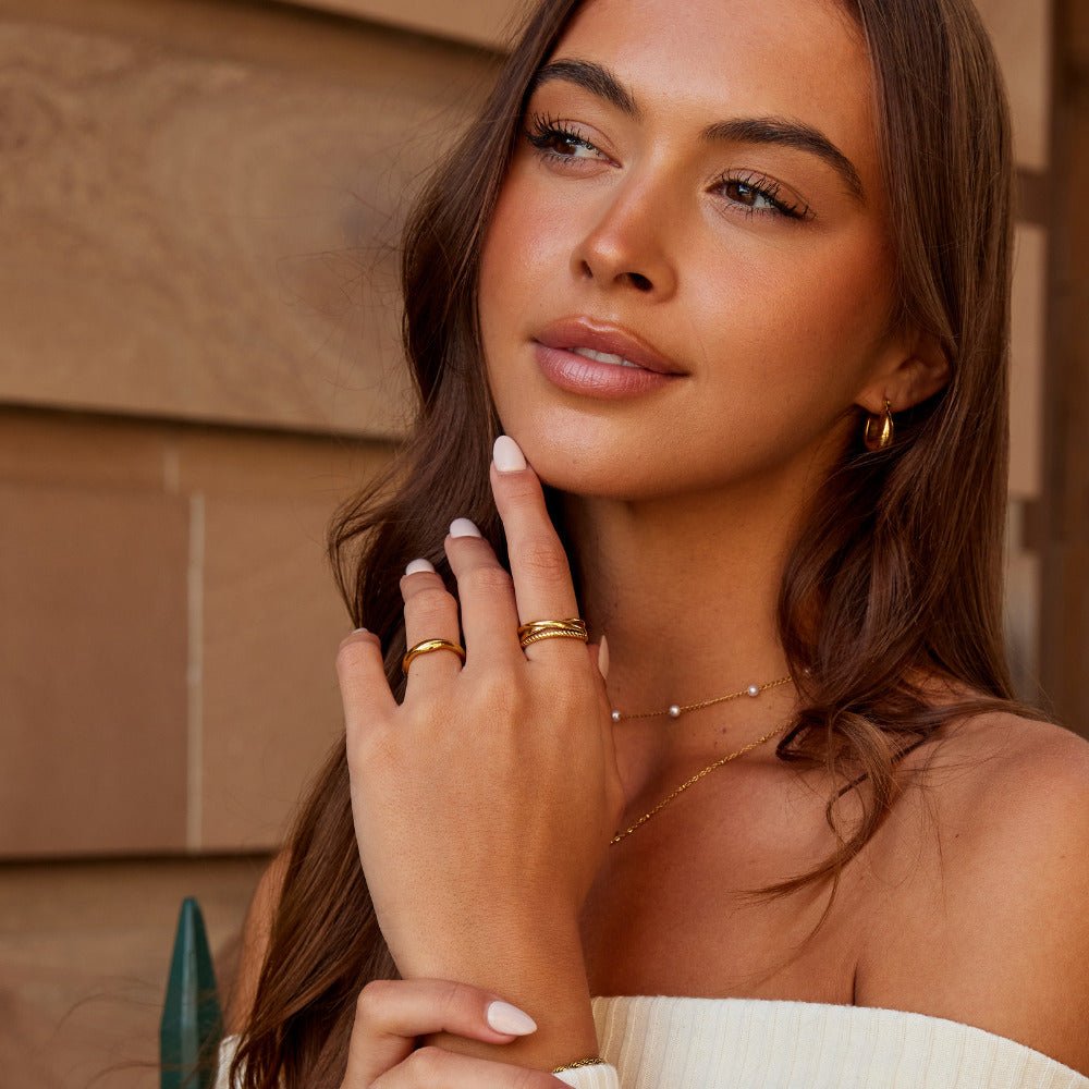 Anillo Ara Cruzado Retorcido