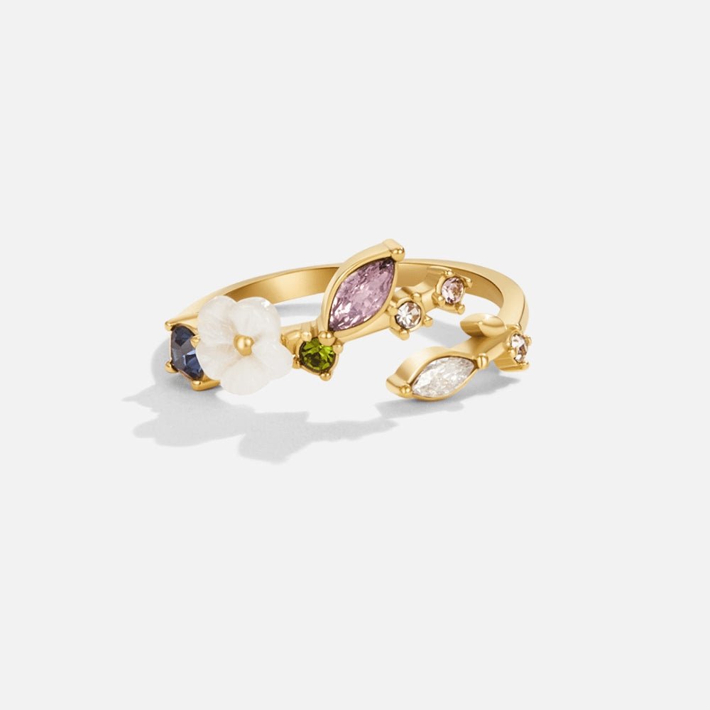 Anillo Flor Blanca de Cristal en Oro