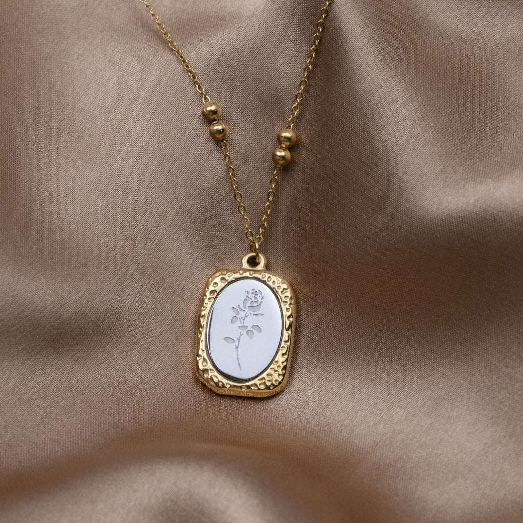 Collar Fragile Love con Rosa