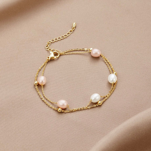 Pulsera en Capas con Perlas de Agua Dulce