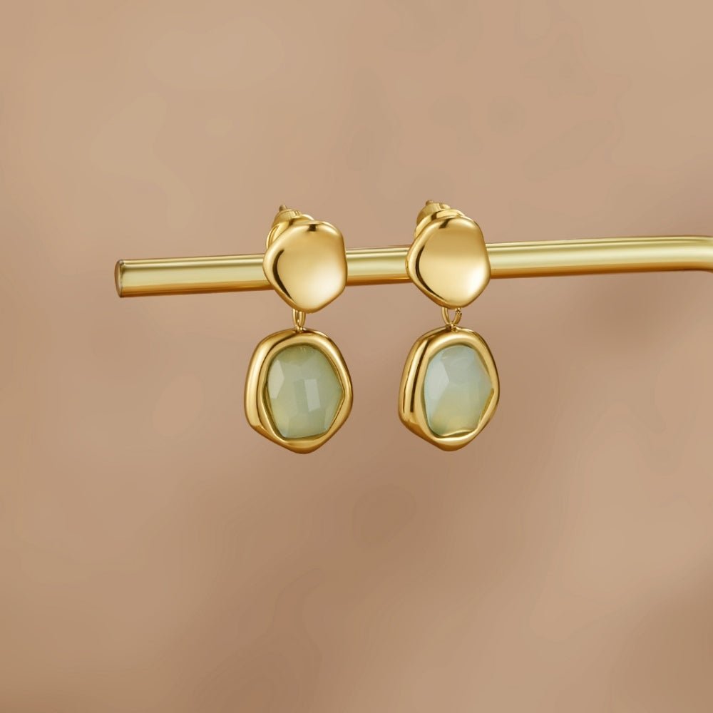 Aros Dorados con Colgante de Aguamarina