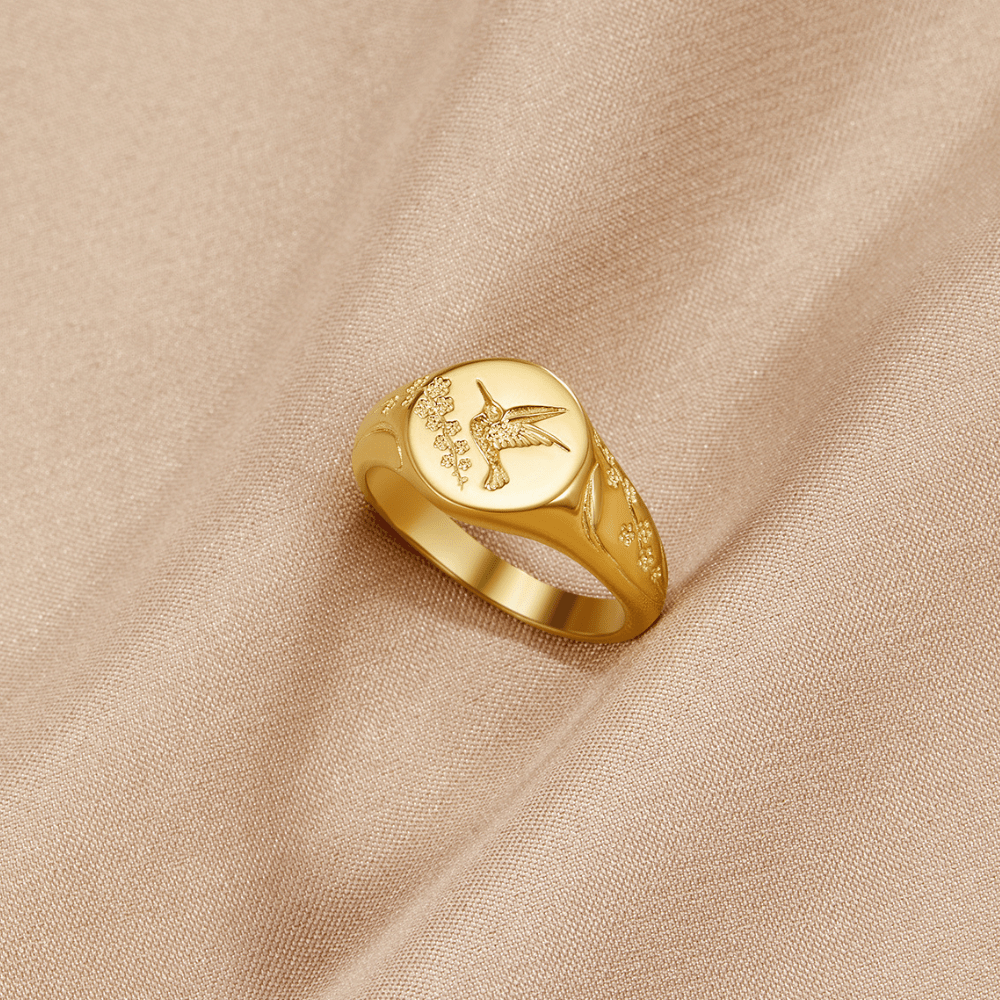 Anillo Sello Colibrí Dorado