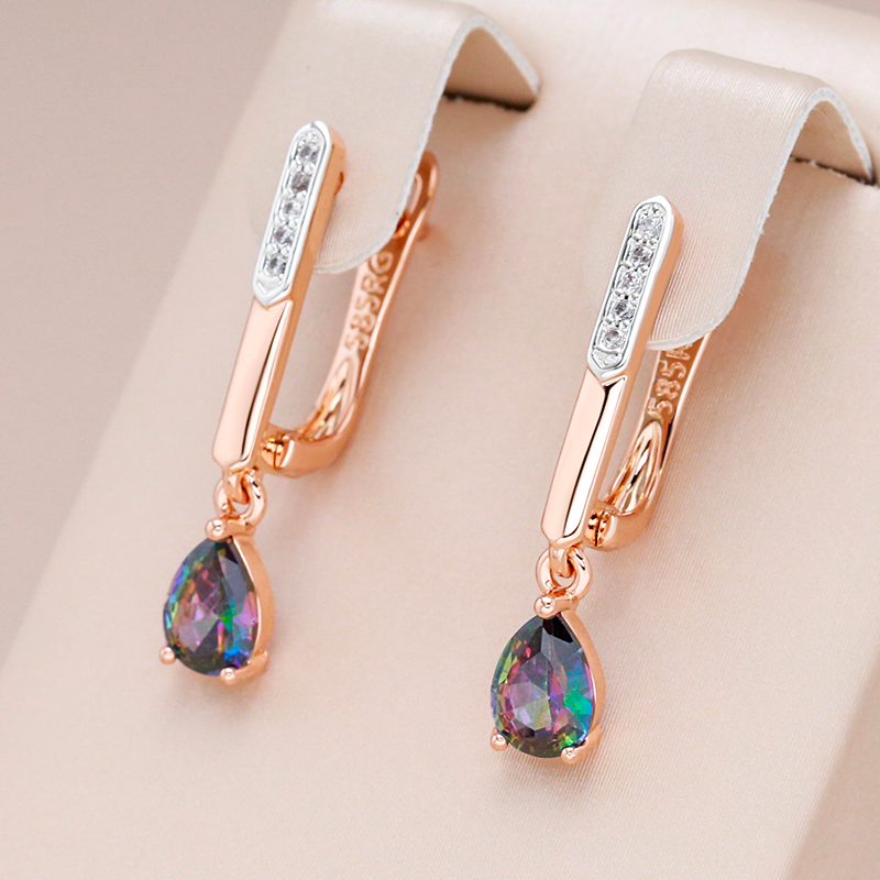Pendientes Elegantes con Cristales Multicolor en Oro