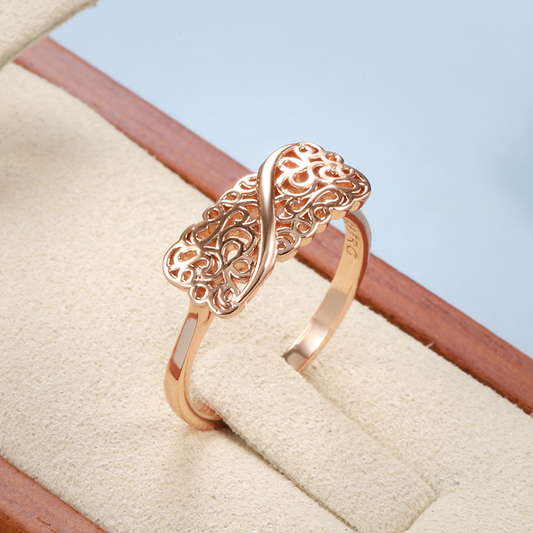 Anillo Hueco Elegante de Hiedra en Oro