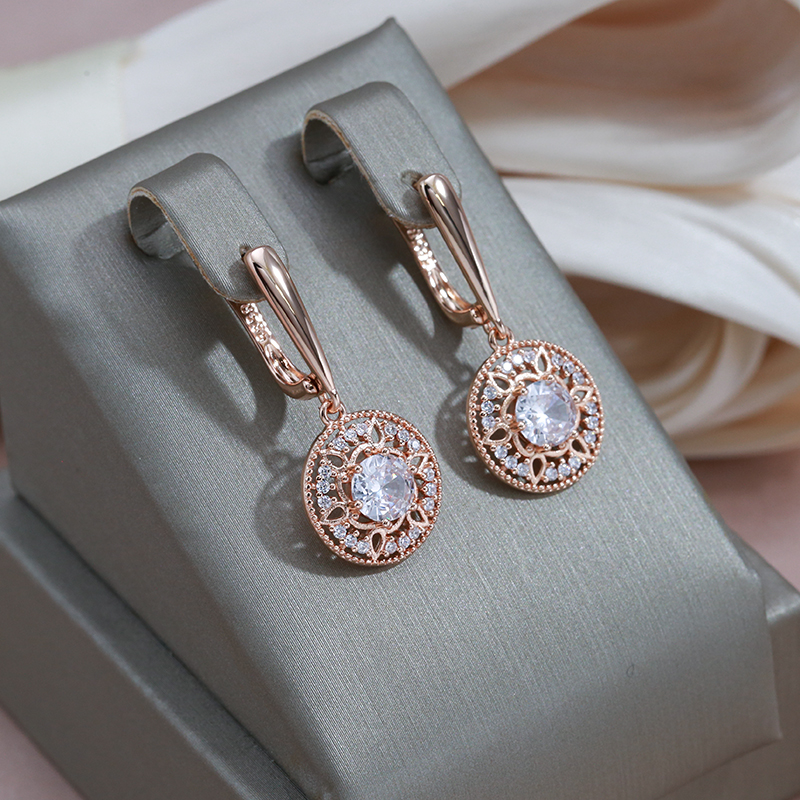 Pendientes Elegantes en Oro con Ojo de Cristal