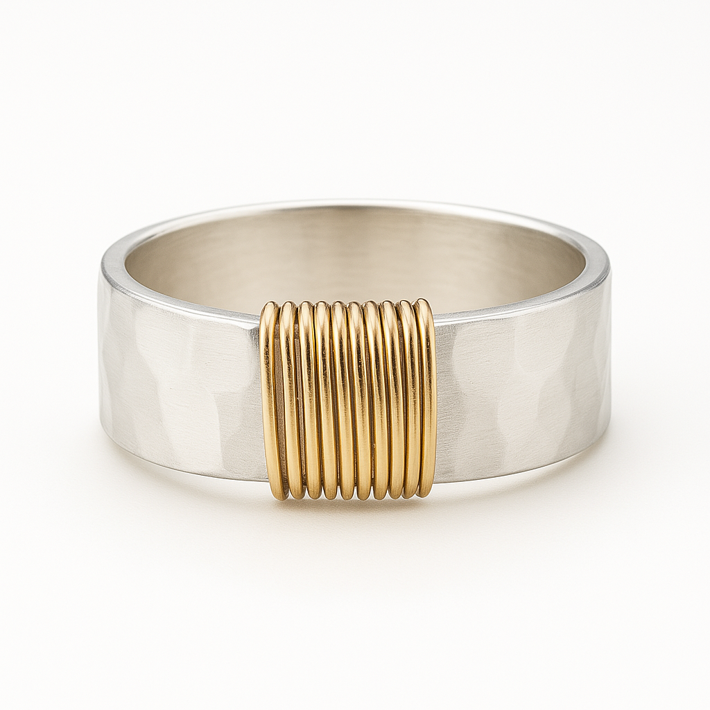 Anillo Vintage de Plata con Hilos Dorados