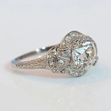 Anillo Vintage de Plata con Cristal Blanco