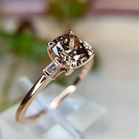 Anillo Vintage en Oro con Cristal y Circonia