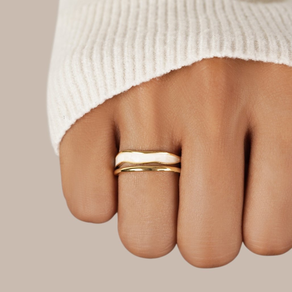Anillo Dorado de Doble Capa