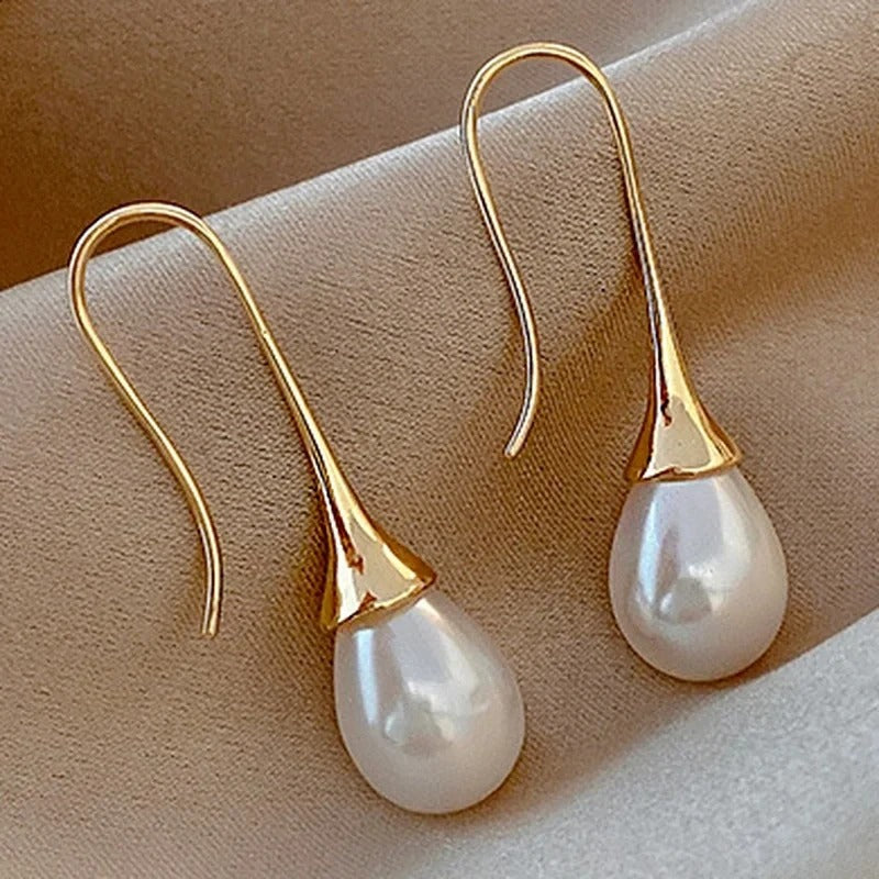 Pendientes Clásicos de Perla Helena