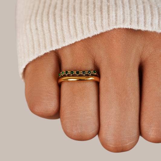 Anillo Sofia Verde Esmeralda en Capas