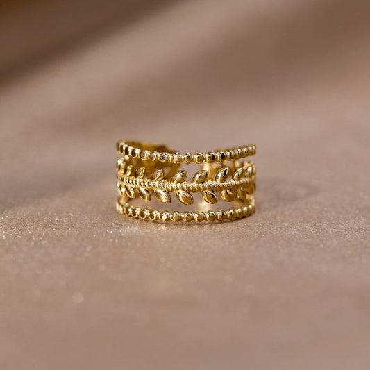 Anillo Linda Dorado con Hojas en Capas