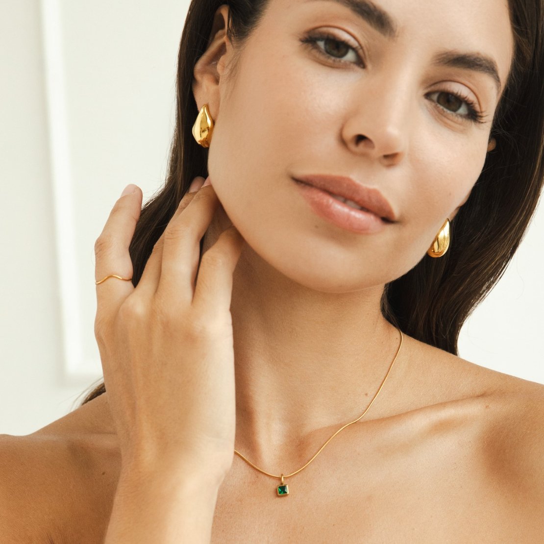 Collar con Colgante Cuadrado y Piedra de Nacimiento