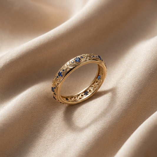 Anillo Exótico de Hoja de Oro Fino con Circonia Azul