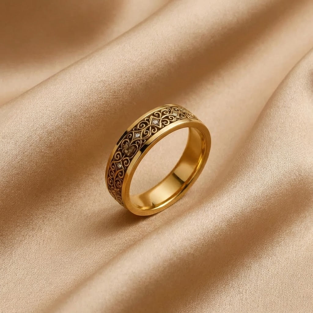 Anillo Exótico de Oro Fino Hueco