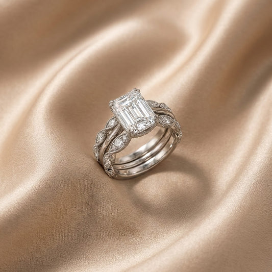 Anillo Vintage de Plata con Capas Brillantes