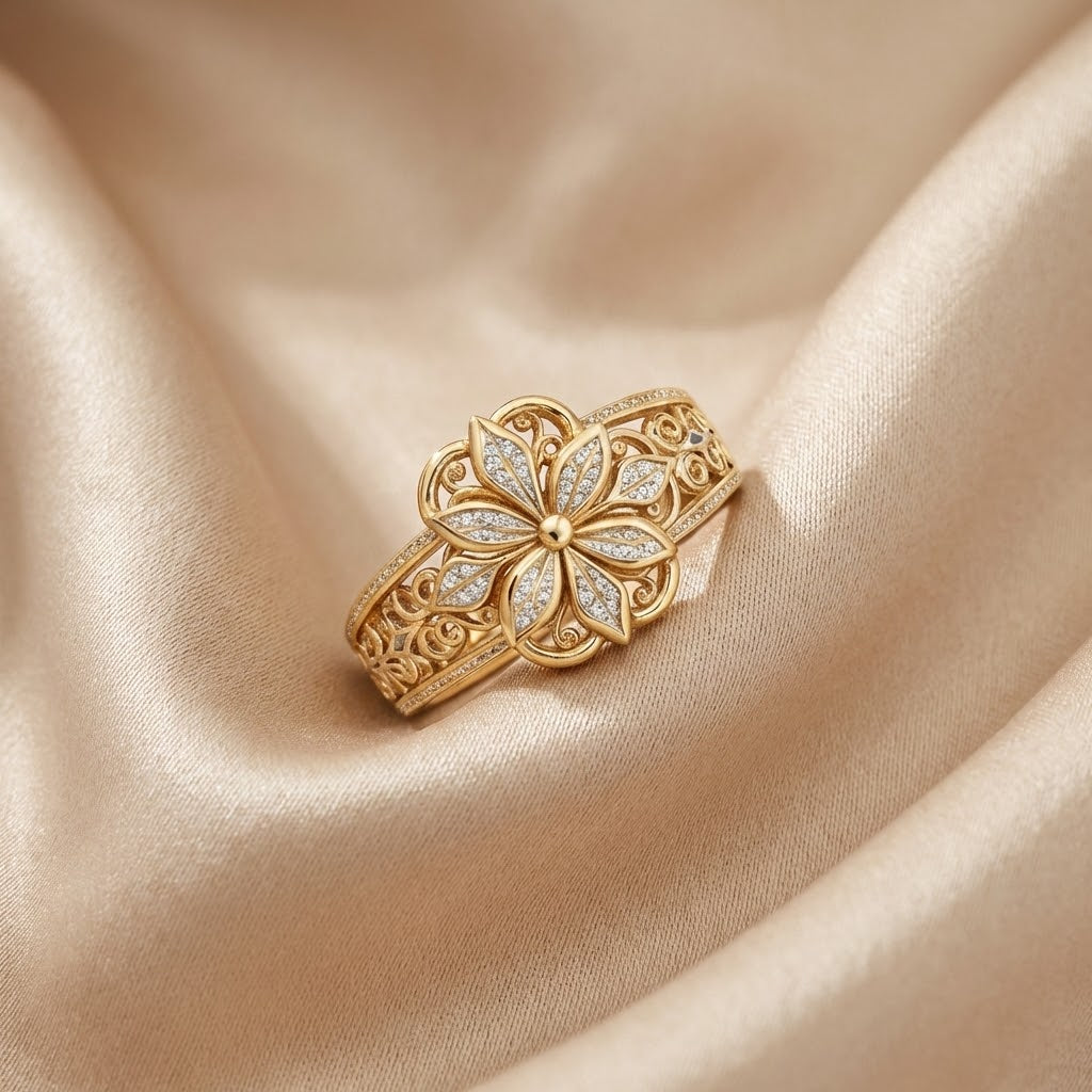 Anillo Exótico de Flor de Oro con Circonia